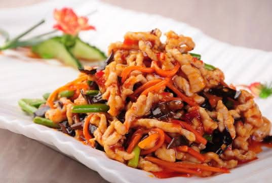 Shredded Pork with Chili Sour & Garlic Sauce 魚香肉絲